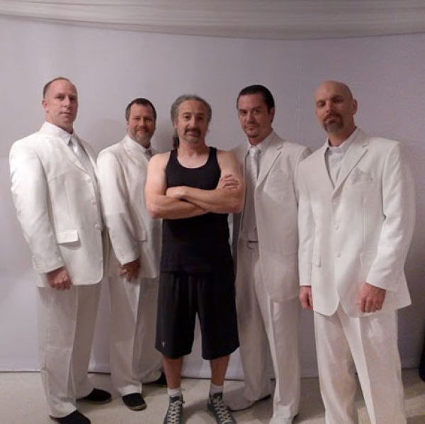 Asculta „Motherfucker”, o noua piesa Faith No More